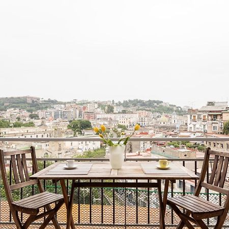 Panoramic Flat Between Materdei And Fontanelle Napoli Bagian luar foto