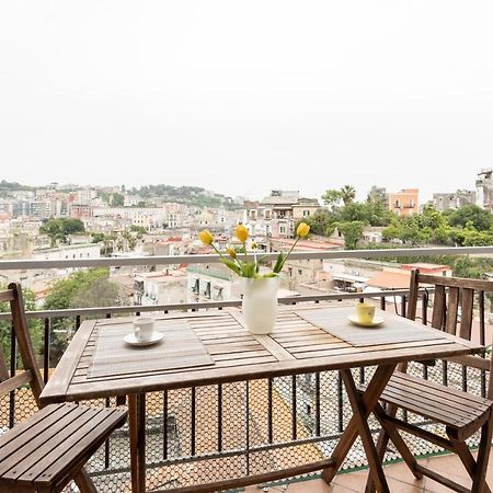 Panoramic Flat Between Materdei And Fontanelle Napoli Bagian luar foto